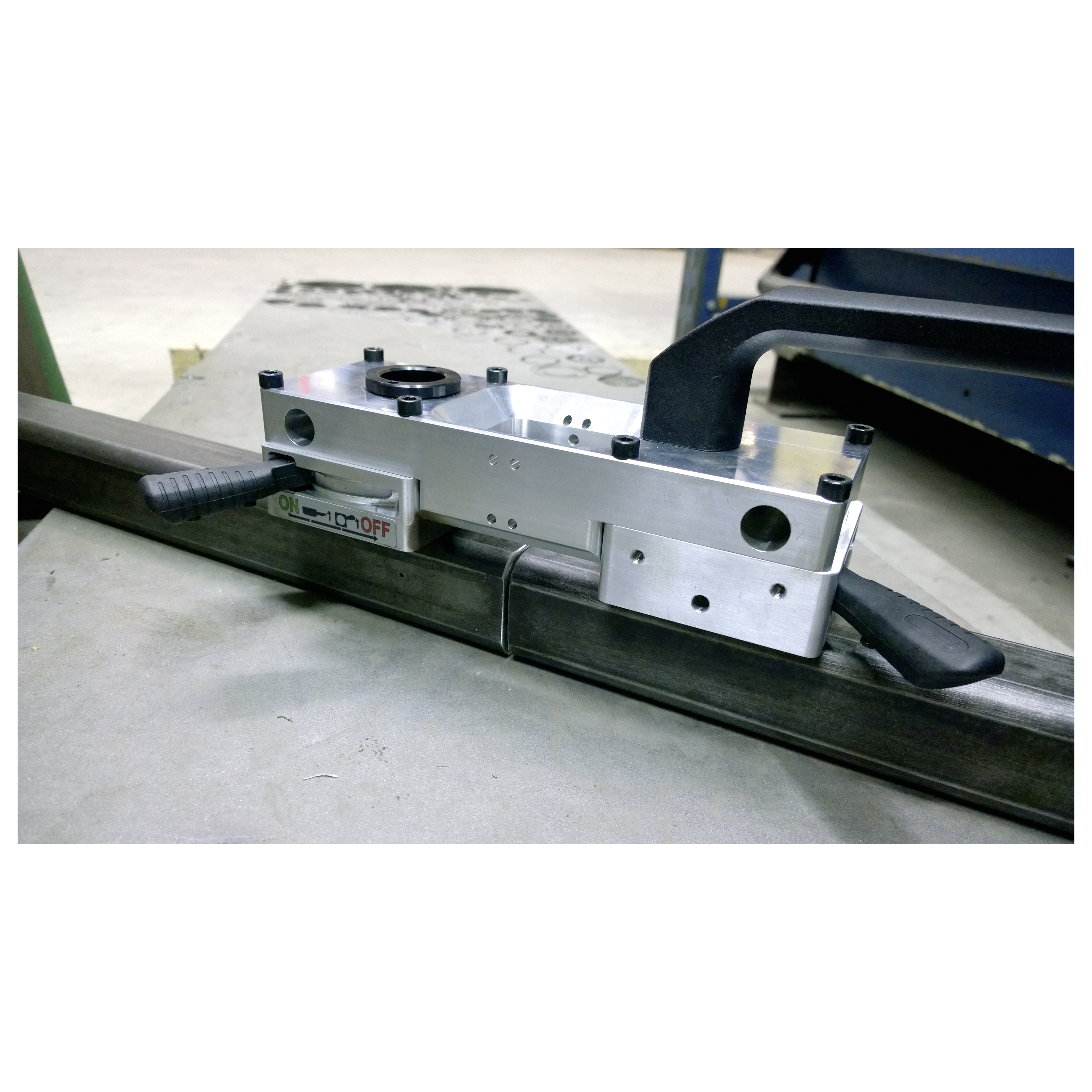 POSITIONING MAGNET MANUAL W/ HANDLE 600 KG